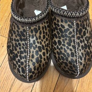 Leopard Print Slip-On Shoes